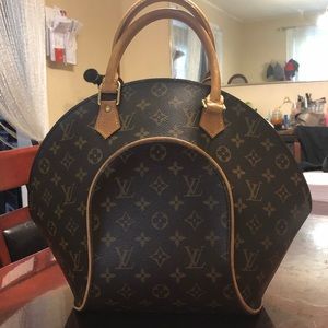 Louis Vuitton Ellipse MM